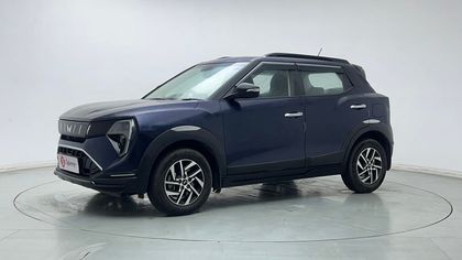 2025 Mahindra XUV 3XO एएक्स5 डीजल