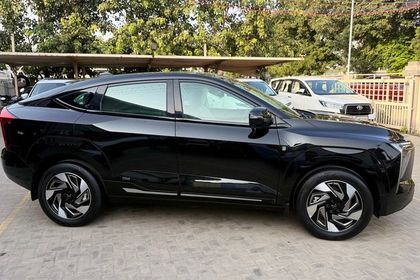 2026 Mahindra XEV 9e Pack Two