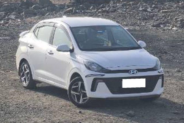 Second-hand 2023 Hyundai Aura एसएक्स सीएनजी बीएस6 for sale in Mumbai