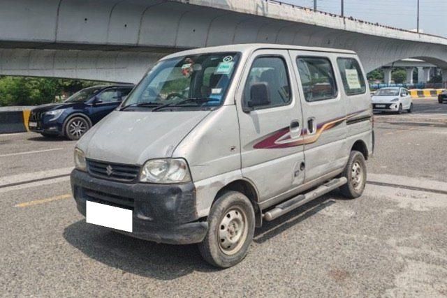 Second-hand 2011 Maruti Suzuki Eeco 5 STR With AC Plus HTR CNG for sale in New Delhi