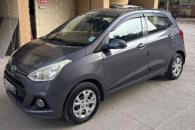 Hyundai Grand i10 Sportz Second-hand 2015 Hyundai Grand i10 Sportz for sale in Pune