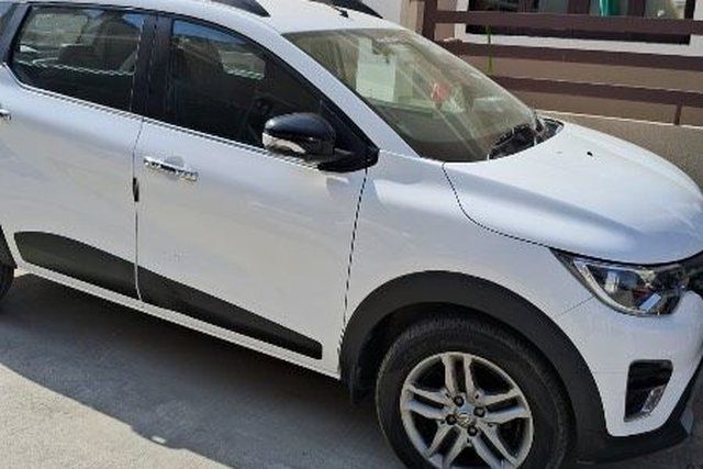 Renault Triber RXZ बीएस6 Second-hand 2022 Renault Triber RXZ बीएस6 for sale in Patan