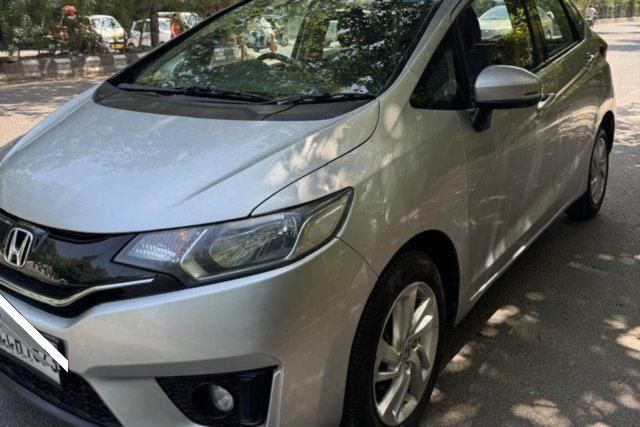 Honda Jazz 1.2 V AT i VTEC Second-hand 2015 Honda Jazz 1.2 V AT i VTEC for sale in New Delhi