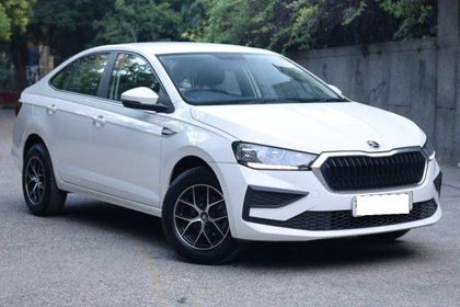 2024 Skoda Slavia 1.0 TSI एक्टिव