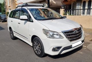 Used 2.5 VX (Diesel) 7 Seater