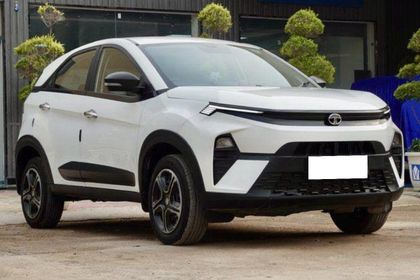 2023 Tata Nexon Smart Plus