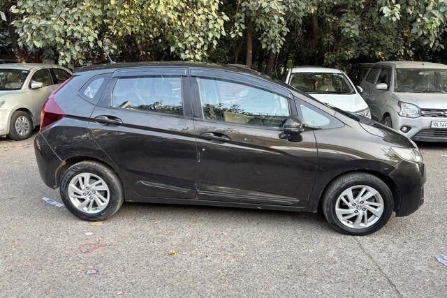 Honda Jazz 1.2 V AT i VTEC Second-hand 2016 Honda Jazz 1.2 V AT i VTEC for sale in New Delhi