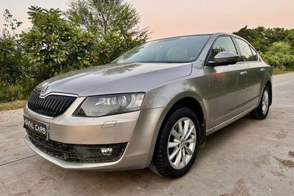 2017 स्कोडा ऑक्टाविया 2.0 TDI AT Style