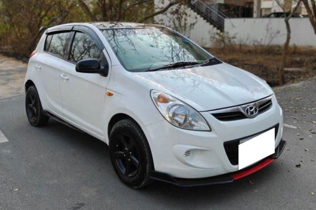 Second-hand 2011 Hyundai i20 1.2 मैग्ना for sale in Bangalore