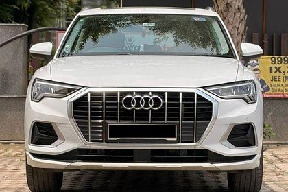 2024 Audi Q3 प्रीमियम प्लस