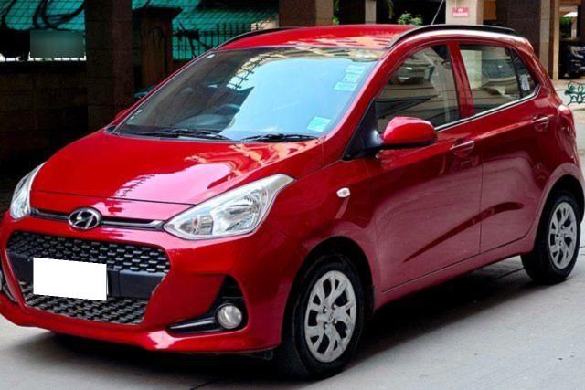 Second-hand 2017 Hyundai Grand i10 1.2 कप्पा मैग्ना AT for sale in Pune