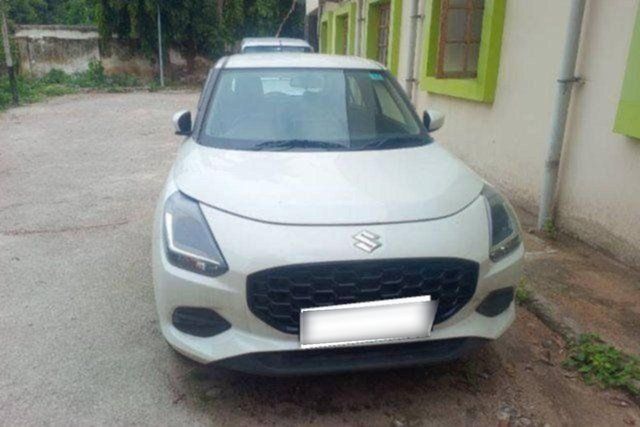 Maruti Suzuki Swift VXi AMT Second-hand 2024 Maruti Suzuki Swift VXi AMT for sale in Hyderabad