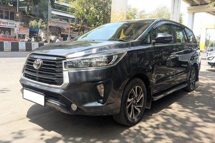 2022 Toyota Innova Crysta 2.4 GX 8 STR