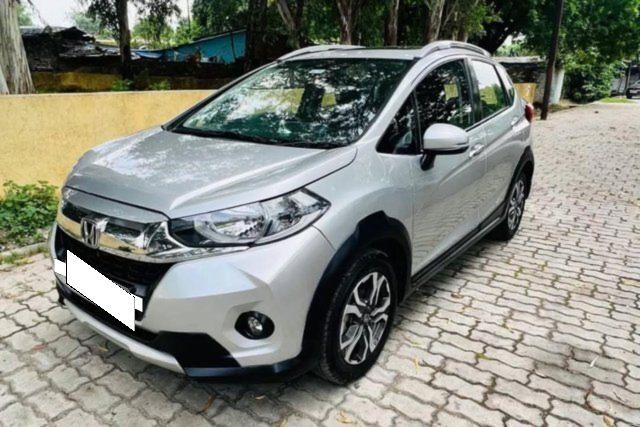 Second-hand 2018 Honda WR-V i-VTEC एस रेनफोर्स्ड for sale in Kanpur