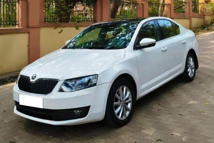 2015 Skoda Octavia Elegance 1.8 TSI AT
