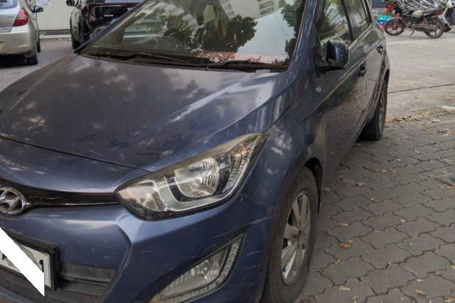 Second-hand 2013 Hyundai i20 एस्टा 1.4 CRDi for sale in Surat