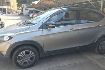 2018 Tata Tiago NRG पेट्रोल