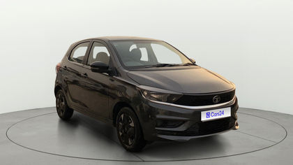 2025 Tata Tiago XT