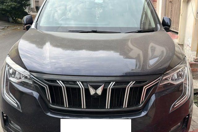 Mahindra XUV700 एएक्स7 AT लक्ज़री Pack बीएस6 Second-hand 2023 Mahindra XUV700 एएक्स7 AT लक्ज़री Pack बीएस6 for sale in Lucknow