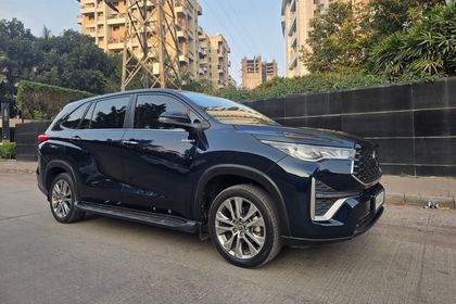 2023 Toyota Innova Hycross ZX(O) Hybrid