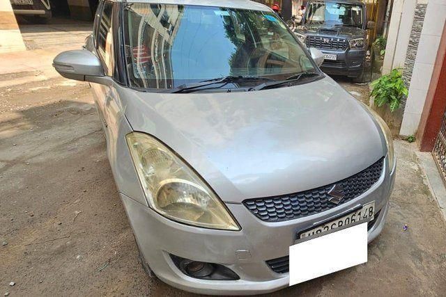 Maruti Suzuki Swift VXI Second-hand 2012 Maruti Suzuki Swift VXI for sale in New Delhi