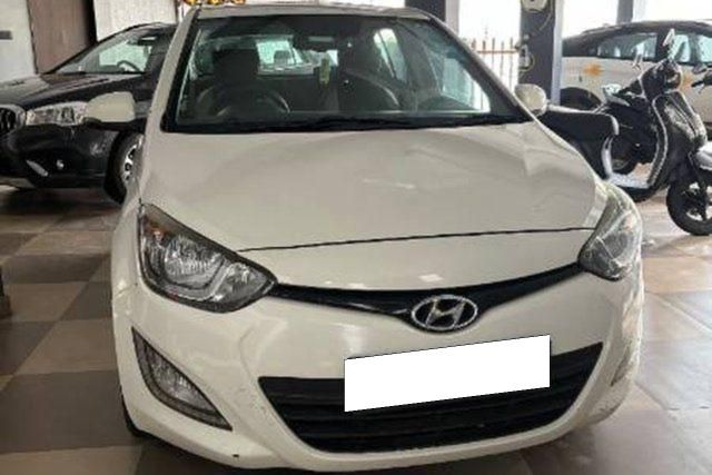 Hyundai i20 Sportz 1.2 Second-hand 2014 Hyundai i20 Sportz 1.2 for sale in Raipur