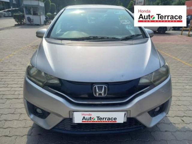 Honda Jazz वी सीवीटी Second-hand 2017 Honda Jazz वी सीवीटी for sale in Ghaziabad