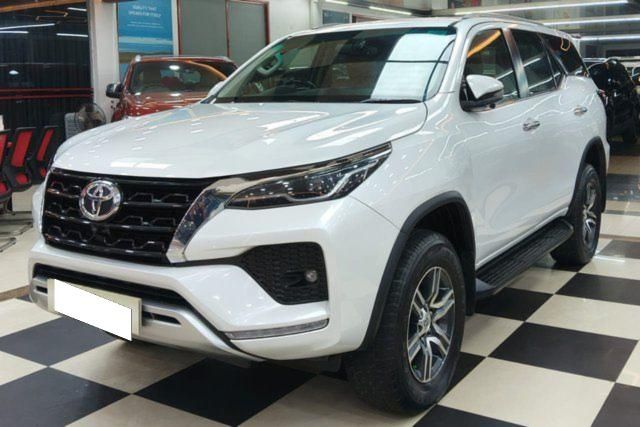 Toyota Fortuner 4X2 Diesel AT Second-hand 2024 Toyota Fortuner 4X2 Diesel AT for sale in Bangalore
