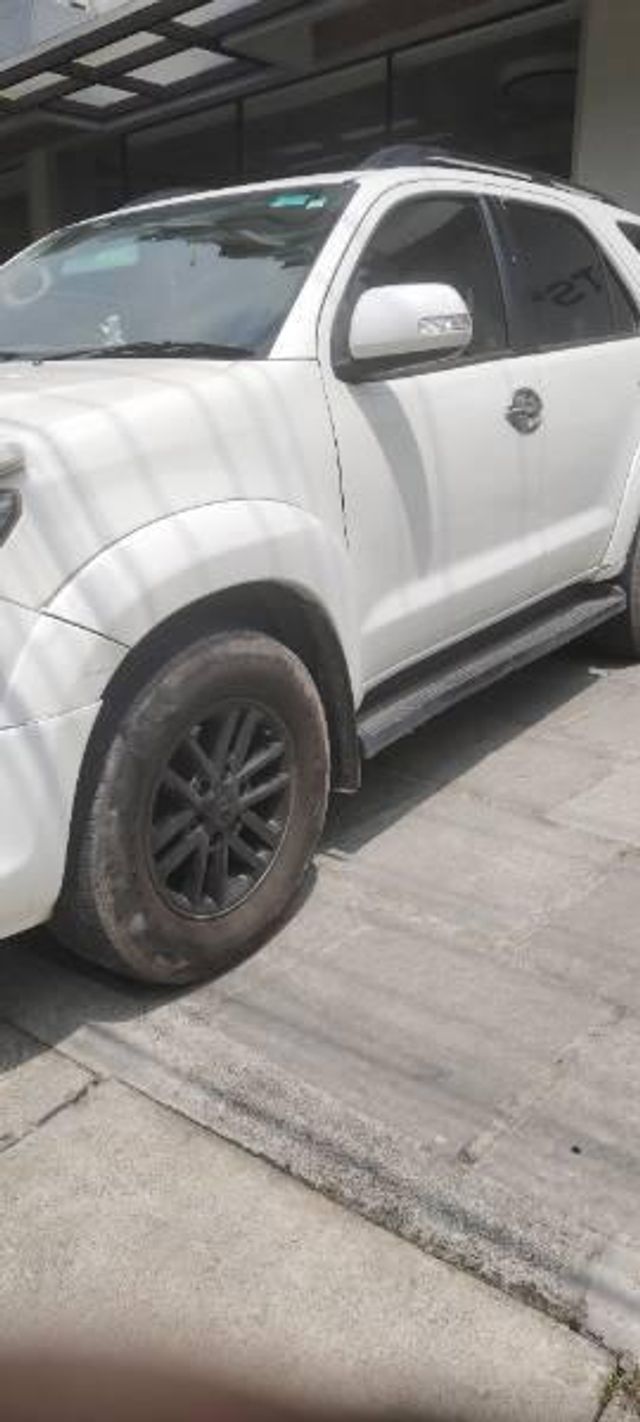 Second-hand 2014 Toyota Fortuner 4x2 एटी for sale in Kochi