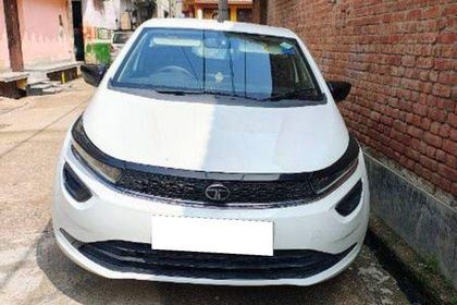 2024 Tata Altroz XM Plus CNG