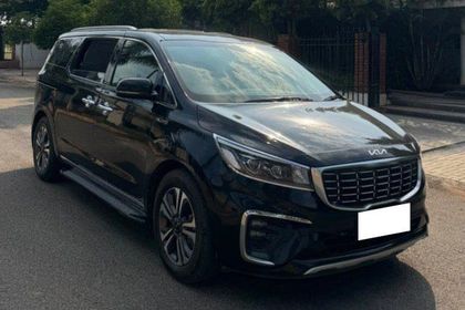 2022 किया कार्निवल Limousine Plus