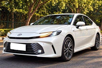 2025 Toyota Camry स्प्रिंट एडिशन