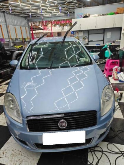 2012 Fiat Linea T Jet प्लस