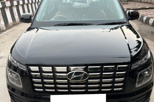 Hyundai Venue एस रेनफोर्स्ड Opt प्लस Second-hand 2025 Hyundai Venue एस रेनफोर्स्ड Opt प्लस for sale in New Delhi