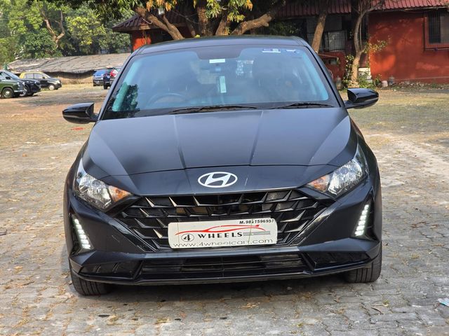 Hyundai i20 Sportz IVT Second-hand 2025 Hyundai i20 Sportz IVT for sale in Mumbai