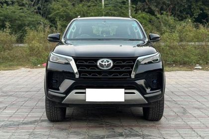 2026 Toyota Fortuner 4X2 AT