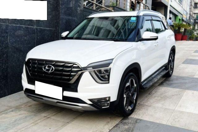 Second-hand 2024 Hyundai Alcazar Platinum 7-Seater Diesel for sale in New Delhi