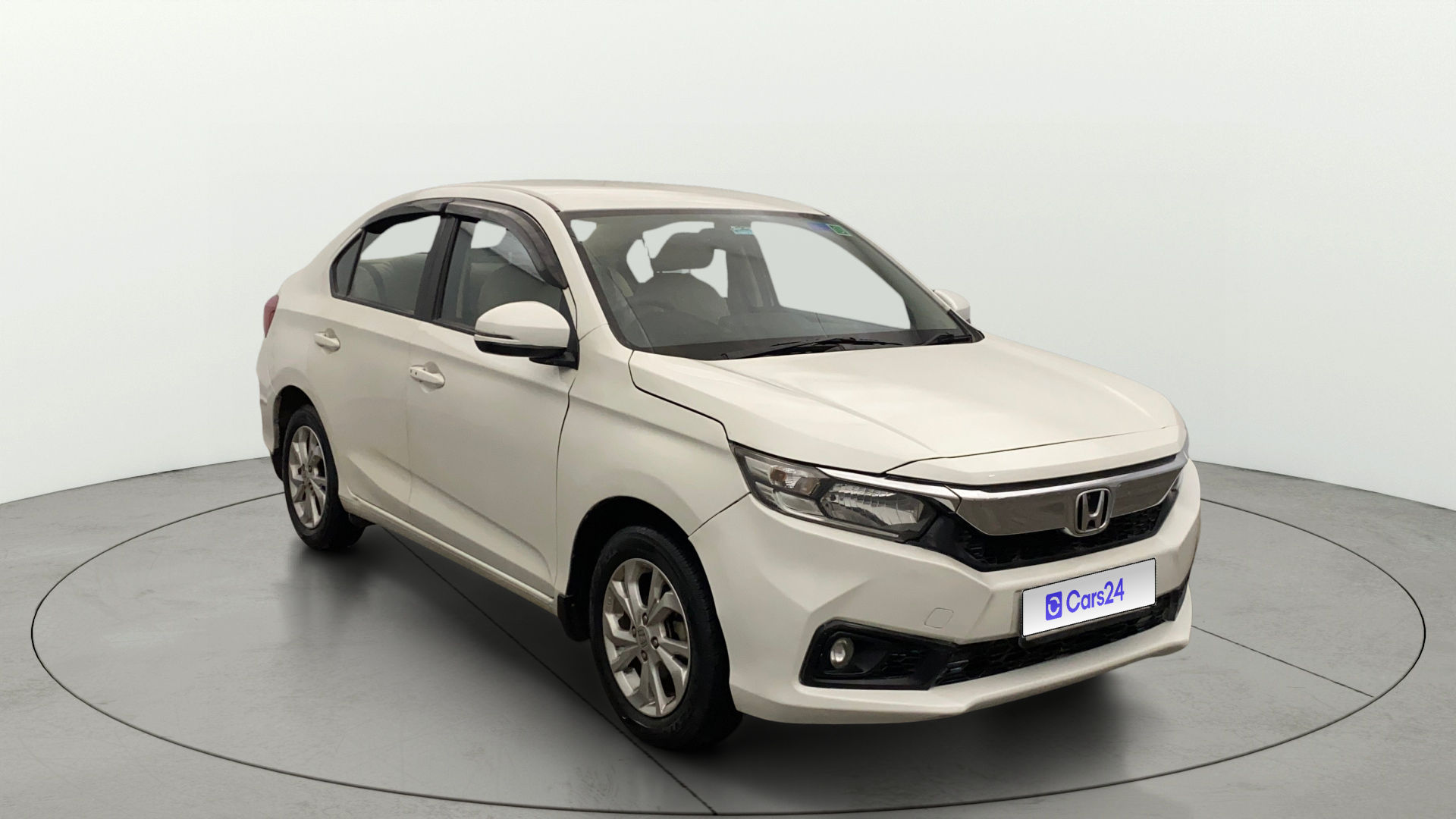 2021 Honda Amaze 1199 cc कार लखनऊ में ₹6.02 लाख में - CarDekho