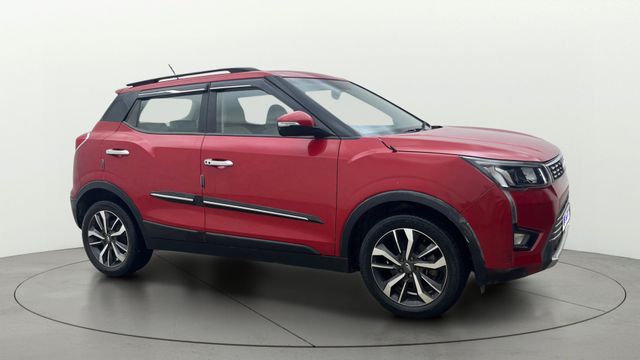 Mahindra XUV300 W8 Option Dual Tone BSVI Second-hand 2020 Mahindra XUV300 W8 Option Dual Tone BSVI for sale in Bangalore