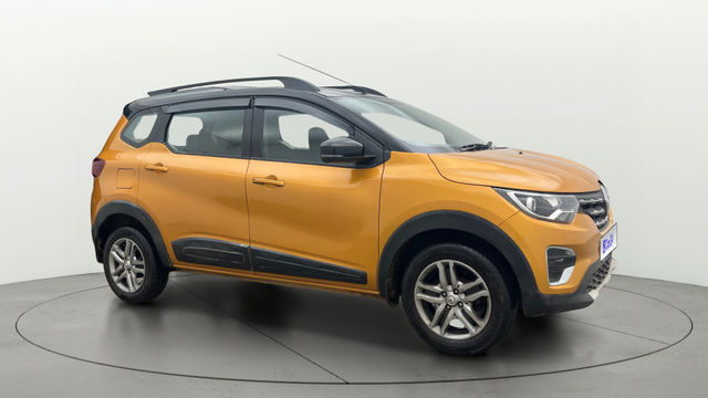 Second-hand 2022 Renault Triber RXZ EASY-R AMT BSVI for sale in Bangalore