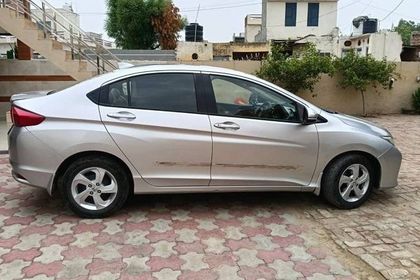 2016 Honda City i DTec वी