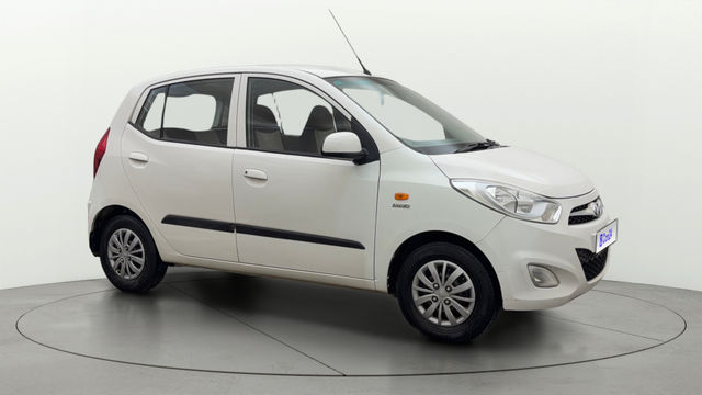 Hyundai i10 स्पोर्टज़ 1.1L Second-hand 2016 Hyundai i10 स्पोर्टज़ 1.1L for sale in Hyderabad