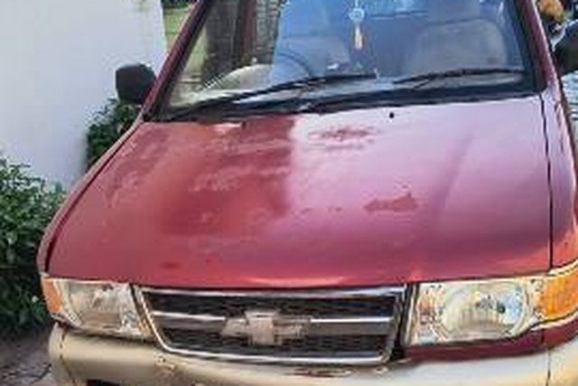 Second-hand 2011 Chevrolet Tavera B1-7 seats BSII for sale in Barwani