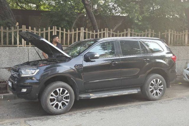 Ford Endeavour Titanium प्लस 4X2 Second-hand 2019 Ford Endeavour Titanium प्लस 4X2 for sale in New Delhi