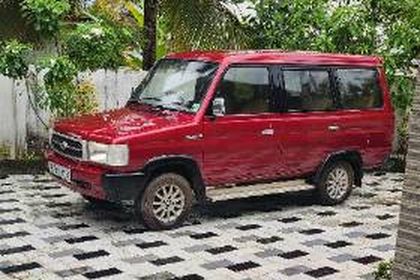2000 Toyota Qualis GS C1