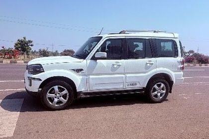 2020 Mahindra Scorpio S11