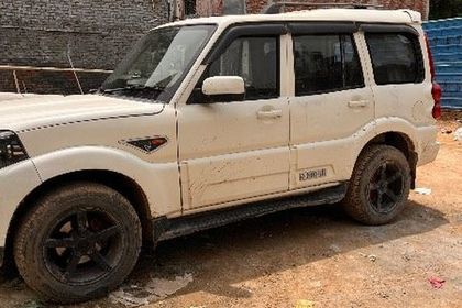 2016 Mahindra Scorpio 1.99 S6 Plus