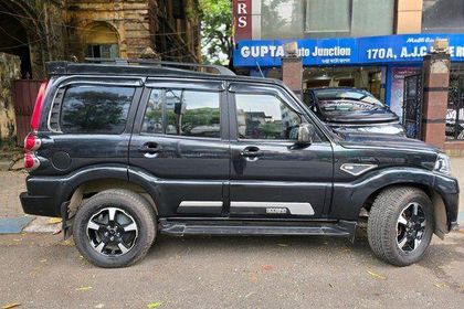 2025 Mahindra Scorpio S 11