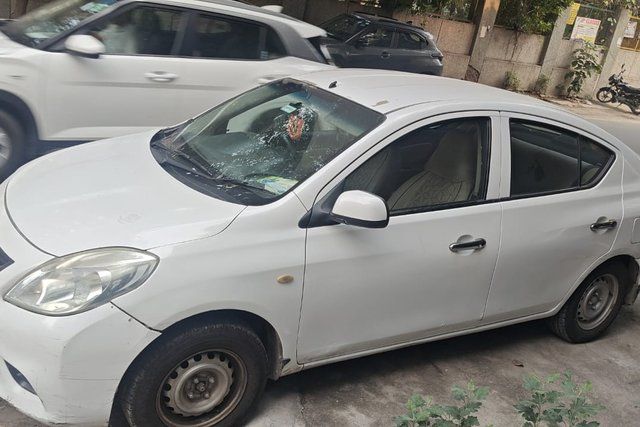 Nissan Sunny XE Second-hand 2012 Nissan Sunny XE for sale in New Delhi