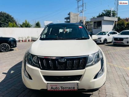 2016 Mahindra XUV500 W10 1.99 mHawk